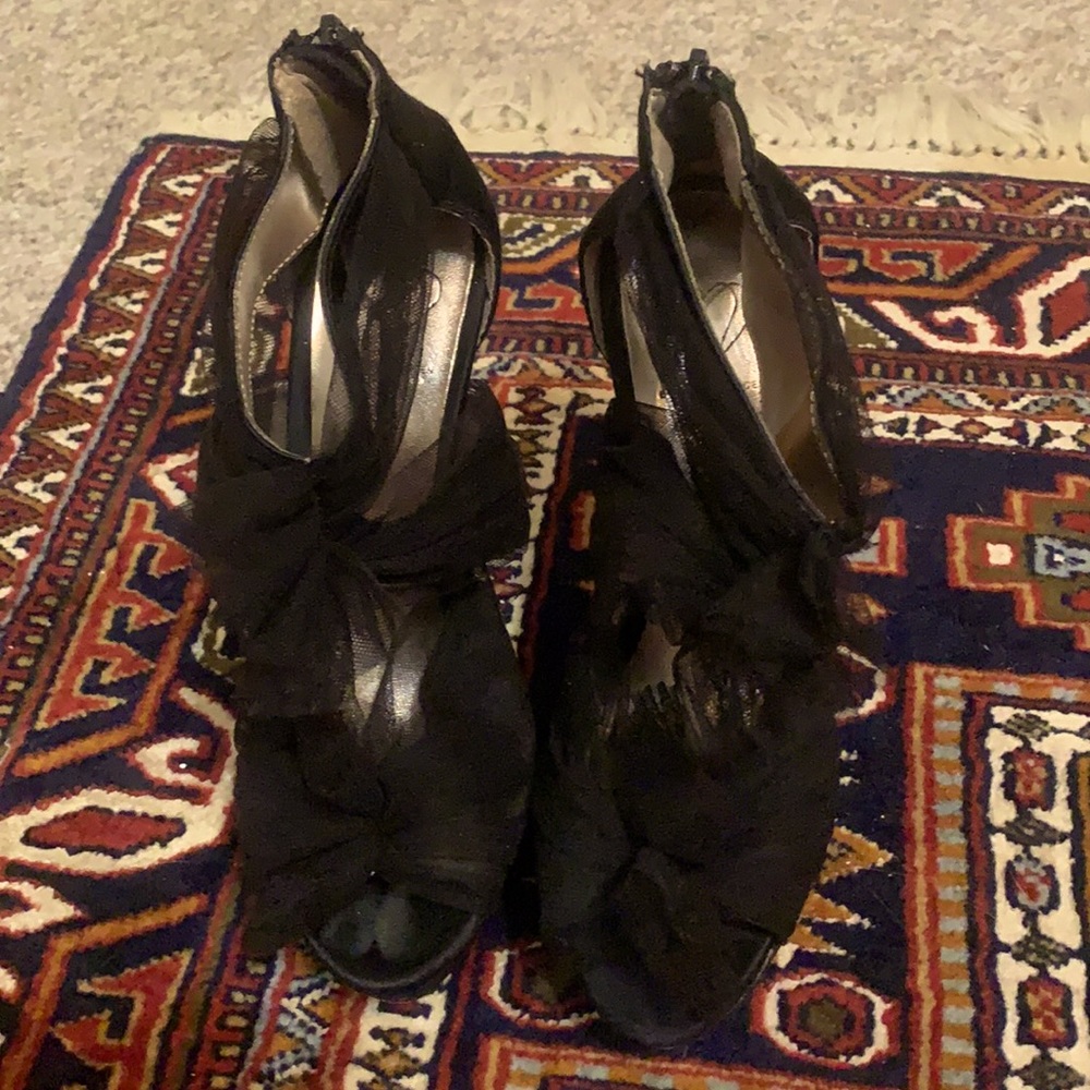 Black Steve Madden 6 inch Platform Heels
